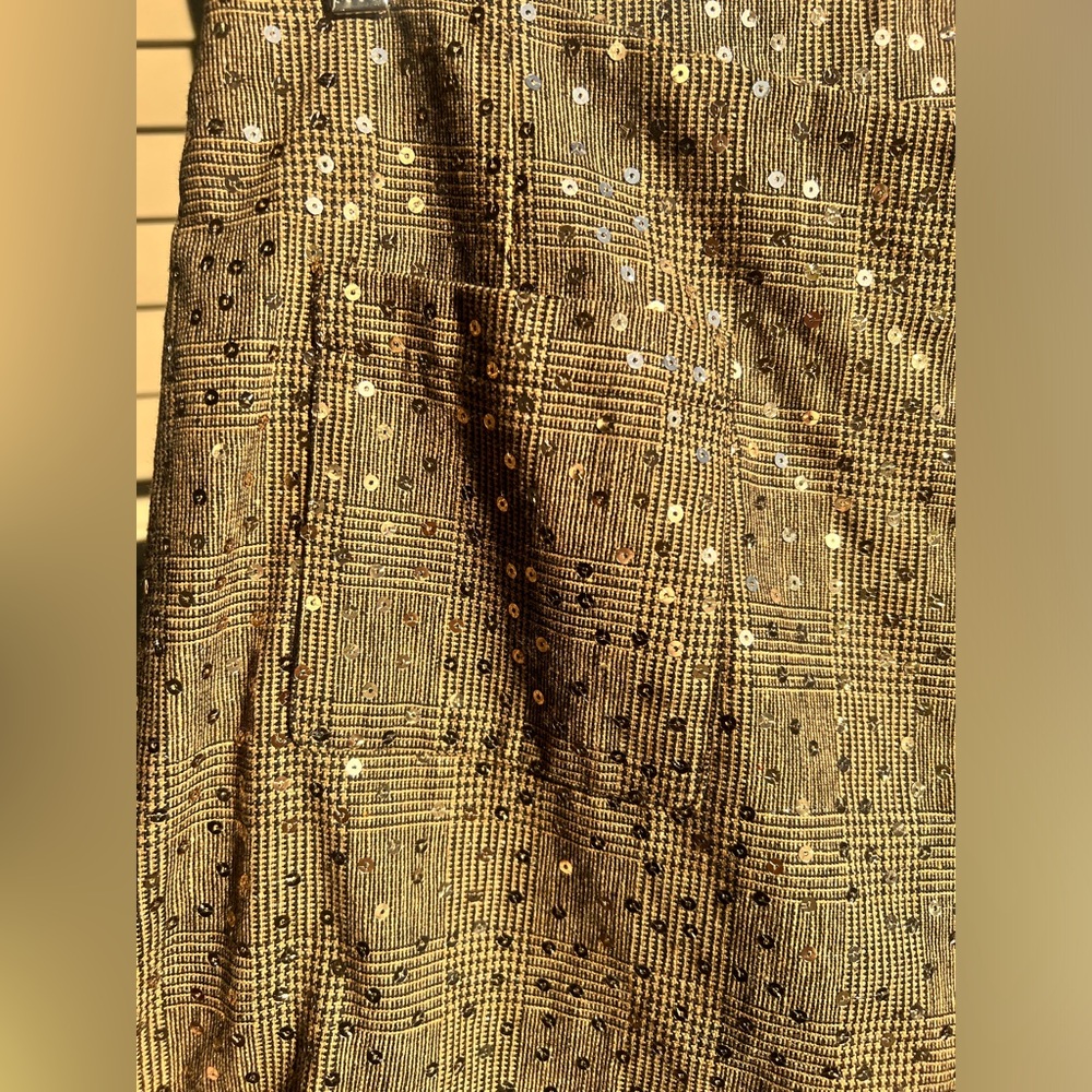 🆕 DKNY Gold Metallic Sequin Wrap Mini Skirt Size 8 Asymmetrical Holiday Party - Picture 9 of 16